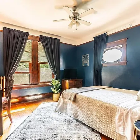 Charming Room In Historic Bnb With Parking - Rm 5